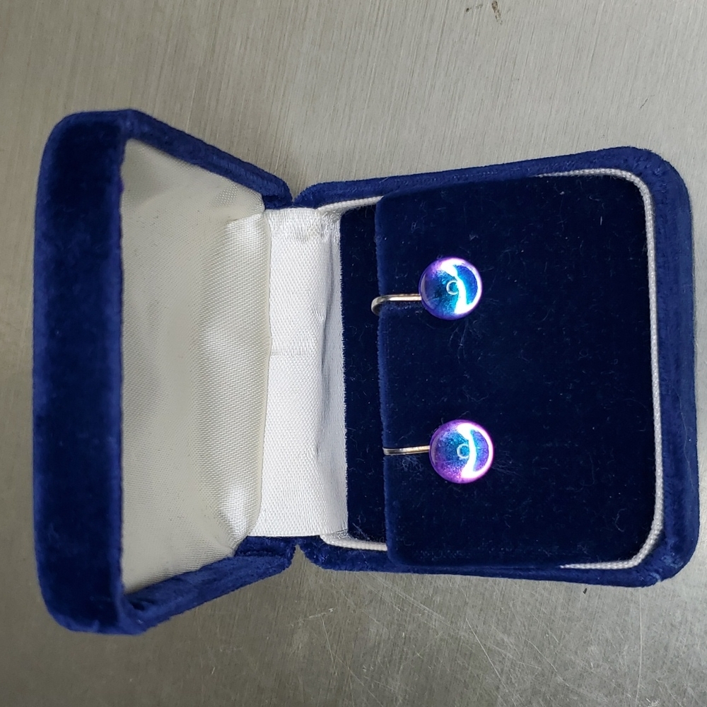 Vtg Clip on spectrum ball shaped earrings